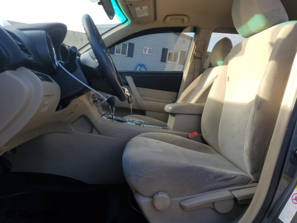 2013 Toyota Highlander with VIN 5TDZA3EH3DS041469, listed as a Copart auction lot 82552414 with 123,780 mi miles and Salvage Title. Bid and sale history available at carsss.com. Image 7.