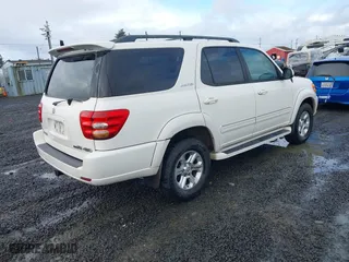 2003 Toyota Sequoia Limited with VIN 5TDBT48A43S183652, listed as a IAAI auction lot 41549774 with 250,505 mi miles. Bid and sale history available at carsss.com. Image 4.
