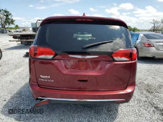 2020 Chrysler Pacifica Touring L with VIN 2C4RC1BG6LR196079, listed as a Copart auction lot 59307915 with 97,611 mi miles and Non repairable. Bid and sale history available at DreamBid. Image 6.