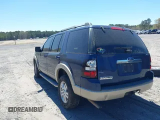 2008 Ford Explorer Eddie Bauer with VIN 1FMEU64E68UB10277, listed as a IAAI auction lot 41872115 with 151,933 mi miles. Bid and sale history available at carsss.com. Image 3.