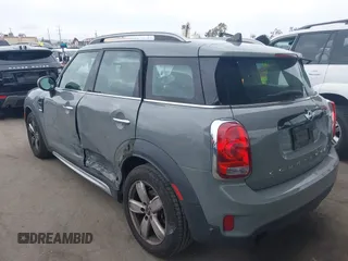 2017 MINI Countryman Cooper with VIN WMZYS7C34H3E06629, listed as a IAAI auction lot 42193989 with 113,920 mi miles and . Bid and sale history available at DreamBid. Image 3.