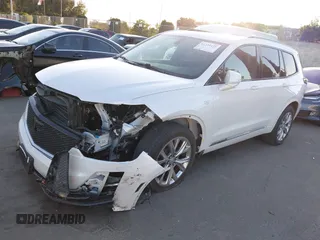 2020 Cadillac XT6 AWD Sport z VIN 1GYKPGRS3LZ197788, wystawiony jako IAAI lot #41334435 z przebiegiem 108 688 mil mil oraz . Historia ofert i sprzedaży dostępna na DreamBid. Obrazek 2.