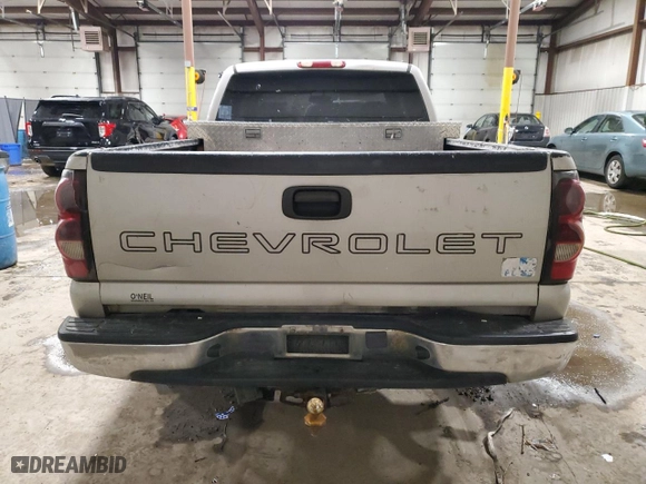 2004 Chevrolet Silverado 1500 Work Truck with VIN 1GCEC19X84Z301118, listed as a Copart auction lot 44185845 with 257,860 mi miles and Salvage Title. Bid and sale history available at carsss.com. Image 6.