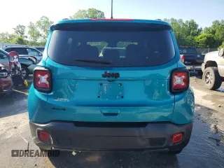 2022 Jeep Renegade Altitude z VIN ZACNJDE19NPN77457, wystawiony jako Copart lot #57131535 z przebiegiem 21 063 mil mil oraz Szkoda całkowita • Salvage title. Historia ofert i sprzedaży dostępna na DreamBid. Obrazek 6.