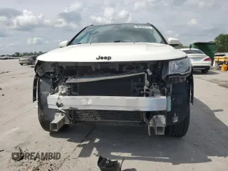2018 Jeep Compass Altitude with VIN 3C4NJDBB0JT323963, listed as a Copart auction lot 58589415 with 81,036 mi miles and Salvage title. Bid and sale history available at DreamBid. Image 5.