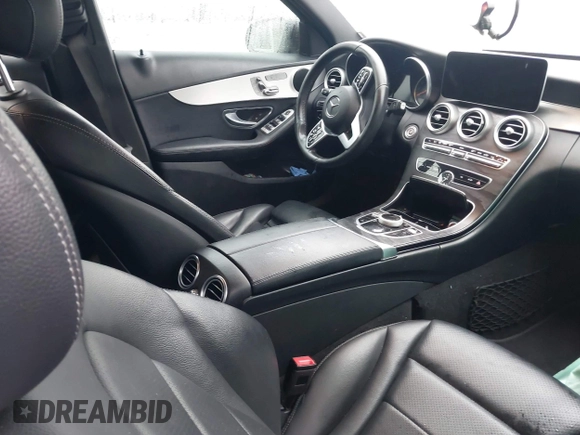 2019 Mercedes-Benz C 300 с VIN 55SWF8DB5KU307749, выставлен на аукционе IAAI как лот 42198723 с пробегом 93 370 миль миль и . История ставок и продаж доступна на DreamBid. Изображение 5.