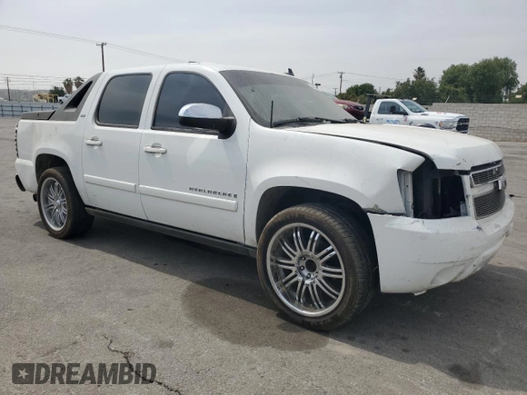 2008 Chevrolet Avalanche LS with VIN 3GNEC12J68G138343, listed as a Copart auction lot 58869475 with 232,289 mi miles and Salvage title. Bid and sale history available at DreamBid. Image 4.