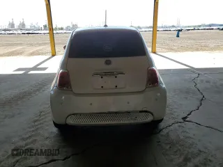 2014 FIAT 500e с VIN 3C3CFFGE6ET189638, выставлен на аукционе Copart как лот 61492525 с пробегом 64 256 миль миль и Чистый • Clean title. История ставок и продаж доступна на DreamBid. Изображение 6.