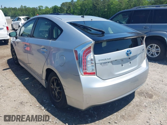 2015 Toyota Prius Four with VIN JTDKN3DU8F2000933, listed as a IAAI auction lot 42113155 with 212,443 mi miles and . Bid and sale history available at DreamBid. Image 3.