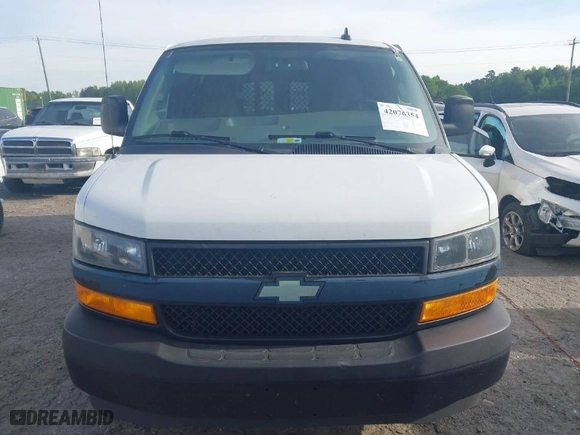 2019 Chevrolet Express Cargo Van with VIN 1GCWGAFP0K1170744, listed as a IAAI auction lot 42076354 with 218,813 mi miles. Bid and sale history available at carsss.com. Image 12.
