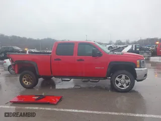 2011 Chevrolet Silverado 2500HD LT with VIN 1GC1KXCGXBF130075, listed as a IAAI auction lot 41467109 with 167,233 mi miles. Bid and sale history available at carsss.com. Image 14.