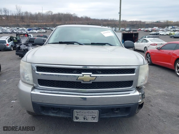 2008 Chevrolet Silverado 1500 LTZ with VIN 2GCEK133281102041, listed as a IAAI auction lot 41910348 with 193,573 mi miles. Bid and sale history available at carsss.com. Image 12.