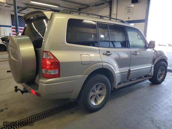 2004 Mitsubishi Montero LTD with VIN JA4MW51SX4J007058, listed as a Copart auction lot 47668005 with 136,122 mi miles and Salvage Title. Bid and sale history available at carsss.com. Image 3.