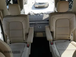 2018 Lincoln Navigator Reserve z VIN 5LMJJ3LT6JEL21191, wystawiony jako Copart lot #43602943 z przebiegiem 117 726 mil mil oraz . Historia ofert i sprzedaży dostępna na DreamBid. Obrazek 10.