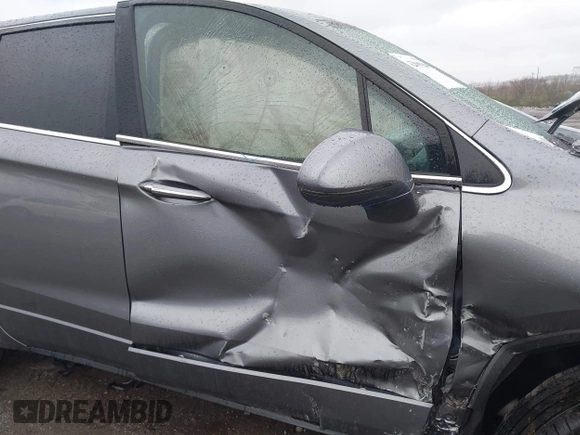 2019 Buick Envision Essence with VIN LRBFX1SA2KD006300, listed as a IAAI auction lot 42019940 with 26,187 mi miles and . Bid and sale history available at DreamBid. Image 6.