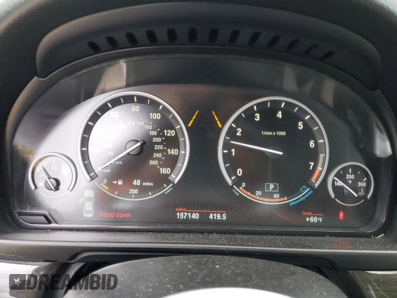 2012 BMW 5 Series 550i xDrive z VIN WBAFU9C54CC787576, wystawiony jako Copart lot #55934525 z przebiegiem 157 140 mil mil oraz Szkoda całkowita • Salvage title. Historia ofert i sprzedaży dostępna na DreamBid. Obrazek 9.