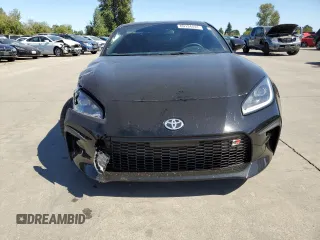 2024 Toyota GR86 Premium with VIN JF1ZNBE18R9757197, listed as a Copart auction lot 69134444 with 8,448 mi miles and Salvage Title. Bid and sale history available at carsss.com. Image 5.