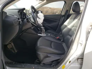 2019 Toyota Yaris L z VIN 3MYDLBYV3KY506033, wystawiony jako Copart lot #47498075 z przebiegiem 71 326 mil mil oraz Szkoda całkowita • Salvage title. Historia ofert i sprzedaży dostępna na DreamBid. Obrazek 7.