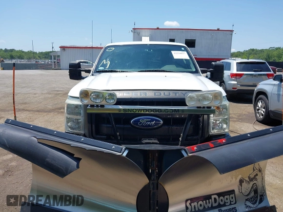2011 Ford F-250 XL with VIN 1FT7X2B61BEB17857, listed as a IAAI auction lot 42558817 with 161,205 mi miles and . Bid and sale history available at DreamBid. Image 12.