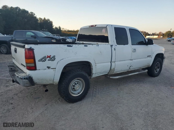 1999 Chevrolet Silverado 2500 LS with VIN 1GCGK29U0XE230564, listed as a Copart auction lot 77198844 with 245,503 mi miles and Salvage Title. Bid and sale history available at carsss.com. Image 3.