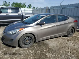 2013 Hyundai Elantra GLS z VIN 5NPDH4AE3DH433316, wystawiony jako Copart lot #58578135 z przebiegiem 243 028 mil mil oraz Szkody całkowita. Historia ofert i sprzedaży dostępna na DreamBid. Obrazek 1.