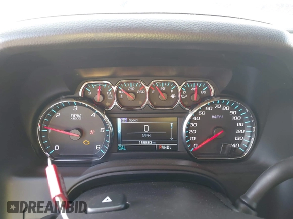 2019 Chevrolet Tahoe LT с VIN 1GNSKBKC4KR272918, выставлен на аукционе IAAI как лот 41322220 с пробегом 186 883 миль миль и . История ставок и продаж доступна на DreamBid. Изображение 7.