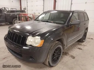 2008 Jeep Grand Cherokee Laredo with VIN 1J8GR48K08C138979, listed as a IAAI auction lot 41081490 with 191,733 mi miles. Bid and sale history available at carsss.com. Image 2.