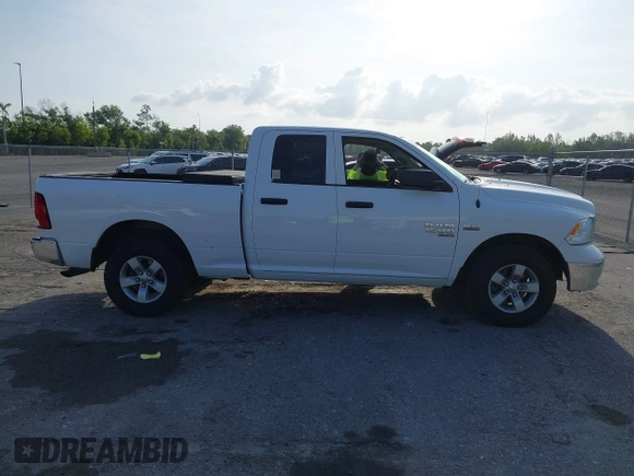 2019 Ram 1500 Express z VIN 1C6RR7FT8KS533686, wystawiony jako IAAI lot #41866997 z przebiegiem 199 502 mil mil oraz . Historia ofert i sprzedaży dostępna na DreamBid. Obrazek 14.