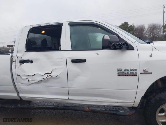 2018 Ram 2500 Tradesman with VIN 3C6UR5HL4JG390088, listed as a IAAI auction lot 41471658 with 227,663 mi miles. Bid and sale history available at carsss.com. Image 13.