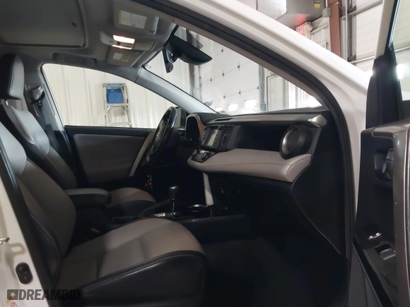 2018 Toyota RAV4 Limited with VIN JTMDFREV8JD235765, listed as a IAAI auction lot 41312430 with 205,732 mi miles. Bid and sale history available at carsss.com. Image 5.