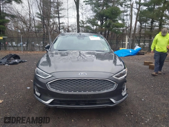 2019 Ford Fusion Titanium with VIN 3FA6P0D93KR124299, listed as a IAAI auction lot 40182478 with 73,408 mi miles. Bid and sale history available at carsss.com. Image 13.