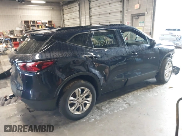 2020 Chevrolet Blazer LT z VIN 3GNKBHRS6LS705072, wystawiony jako IAAI lot #40759187 z przebiegiem 135 999 mil mil oraz . Historia ofert i sprzedaży dostępna na DreamBid. Obrazek 4.