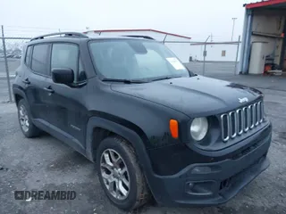 2018 Jeep Renegade Latitude with VIN ZACCJABB9JPJ34769, listed as a IAAI auction lot 41186972 with 204,900 mi miles. Bid and sale history available at carsss.com. Image 1.