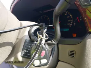 2004 Cadillac DeVille DHS z VIN 1G6KE57Y24U260694, wystawiony jako IAAI lot #42235533 z przebiegiem 156 689 mil mil oraz . Historia ofert i sprzedaży dostępna na DreamBid. Obrazek 11.