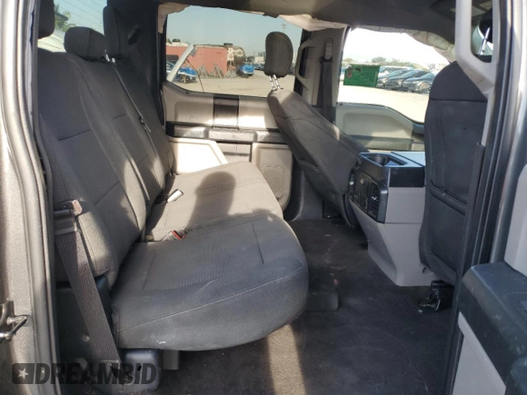 2018 Ford F-150 XL с VIN 1FTEW1CP8JFD24735, выставлен на аукционе Copart как лот 52548045 с пробегом 154 506 миль миль и Списание • Salvage title. История ставок и продаж доступна на DreamBid. Изображение 10.