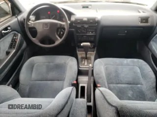 1993 Honda Accord LX with VIN 1HGCB9852PA000826, listed as a Copart auction lot 87425974 with 81,181 mi miles and Clean Title. Bid and sale history available at carsss.com. Image 8.