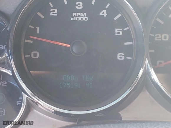 2007 Chevrolet Silverado 1500 Work Truck with VIN 1GCEC19C07Z513822, listed as a IAAI auction lot 41573741 with 175,191 mi miles. Bid and sale history available at carsss.com. Image 15.