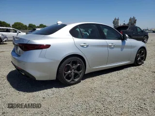 2019 Alfa Romeo Giulia Ti Sport with VIN ZARFAMBN5K7605302, listed as a Copart auction lot 57984495 with 31,372 mi miles and Salvage title. Bid and sale history available at DreamBid. Image 3.