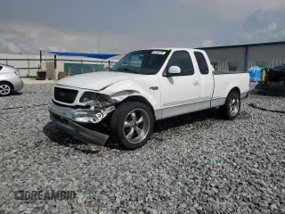 2002 Ford F-150 XL with VIN 1FTRX17272NB01218, listed as a Copart auction lot 61336795 with 201,972 mi miles and Salvage title. Bid and sale history available at DreamBid. Image 1.