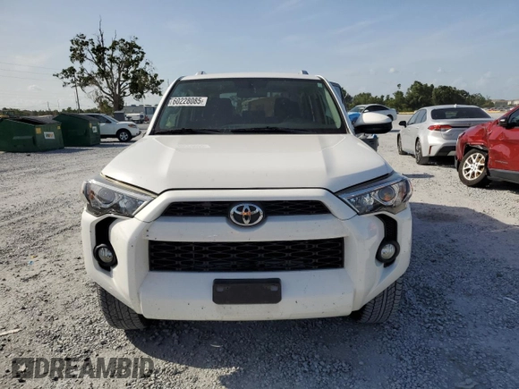 2018 Toyota 4Runner SR5 z VIN JTEBU5JR6J5593418, wystawiony jako Copart lot #60228085 z przebiegiem 96 239 mil mil oraz Szkoda całkowita • Salvage title. Historia ofert i sprzedaży dostępna na DreamBid. Obrazek 5.