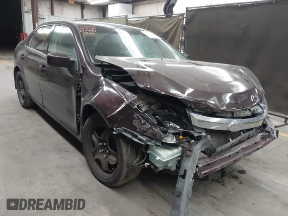 2011 Ford Fusion SE with VIN 3FAHP0HA3BR345933, listed as a IAAI auction lot 42008980 with 147,076 mi miles. Bid and sale history available at carsss.com. Image 1.
