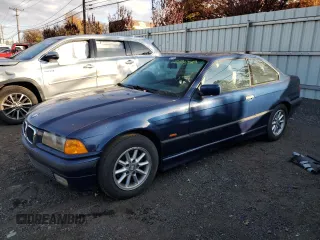 1999 BMW 3 Series z VIN WBABG2332XET38581, wystawiony jako Copart lot #77343084 z przebiegiem 112 410 mil mil oraz Nie do naprawy • Non repairable. Historia ofert i sprzedaży dostępna na DreamBid. Obrazek 1.