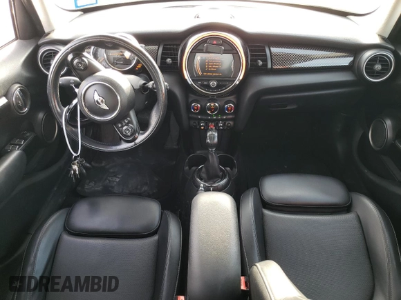 2015 MINI Cooper Hardtop 4 Door S with VIN WMWXU3C50F2B65944, listed as a Copart auction lot 82986174 with 121,207 mi miles and Clean Title. Bid and sale history available at carsss.com. Image 8.