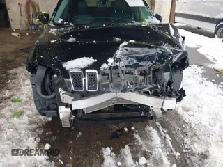 2019 Jeep Cherokee Limited with VIN 1C4PJMDX9KD471764, listed as a IAAI auction lot 41556755 with 45,000 mi miles and . Bid and sale history available at carsss.com. Image 6.