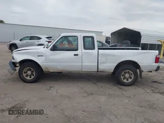 2005 Ford Ranger XL with VIN 1FTZR15E95PA54029, listed as a IAAI auction lot 41417869 with 211,193 mi miles. Bid and sale history available at carsss.com. Image 14.