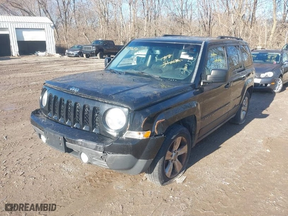2016 Jeep Patriot Sport with VIN 1C4NJPBA6GD575594, listed as a IAAI auction lot 41781693 with 999,999 mi miles. Bid and sale history available at carsss.com. Image 2.