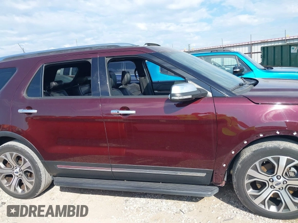 2018 Ford Explorer Platinum with VIN 1FM5K8HT7JGA52887, listed as a IAAI auction lot 40377025 with 92,577 mi miles. Bid and sale history available at carsss.com. Image 14.
