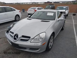 2007 Mercedes-Benz SLK 280 z VIN WDBWK54F57F149316, wystawiony jako IAAI lot #41813078 z przebiegiem 137 035 mil mil oraz . Historia ofert i sprzedaży dostępna na DreamBid. Obrazek 2.