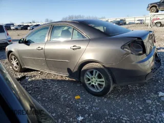 2005 Pontiac G6 with VIN 1G2ZG528854112200, listed as a Copart auction lot 42445015 with 202,128 mi miles and Salvage Title. Bid and sale history available at carsss.com. Image 2.
