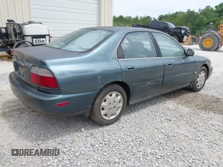 1997 Honda Accord LX с VIN 1HGCD5631VA019675, выставлен на аукционе IAAI как лот 42268994 с пробегом 284 652 миль миль и . История ставок и продаж доступна на DreamBid. Изображение 4.